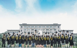 不是巧合!8对“同年同月同日生,同校同级”的大学生八字,有清华的